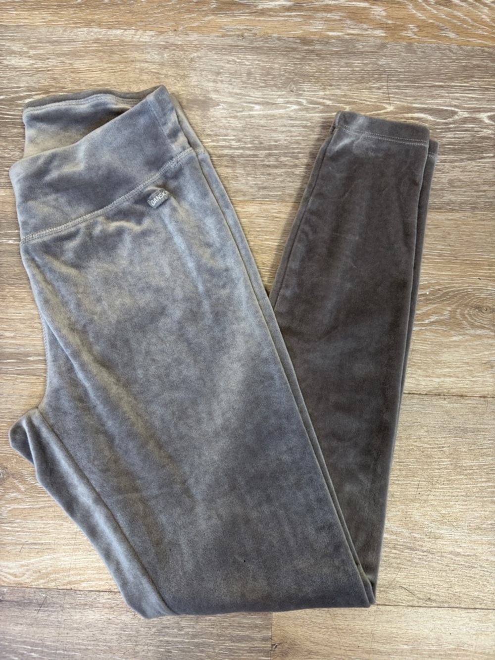Danskin Velvet-Look High-Rise Jeggings in Charcoal